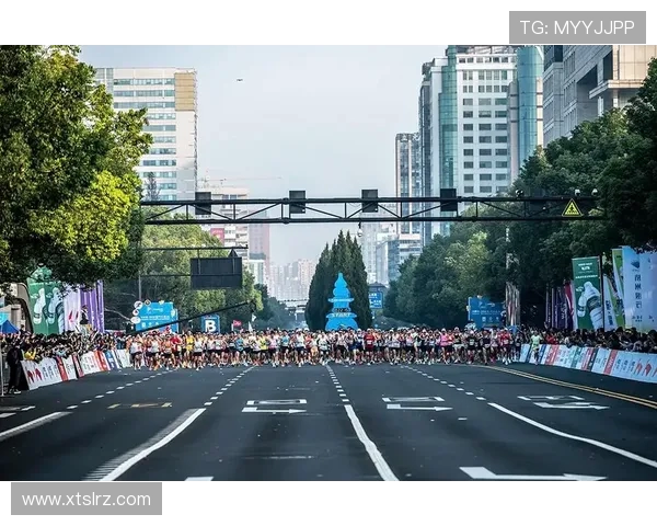 杭州马拉松大满贯点评：攀岩队展现力量与毅力的完美结合